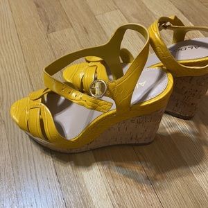 Yellow wedges that you’ll love